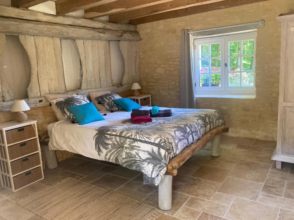 Вилла Logis Des 4 Fees Et Son Bain Nordique Sainte-Nathalene Экстерьер фото