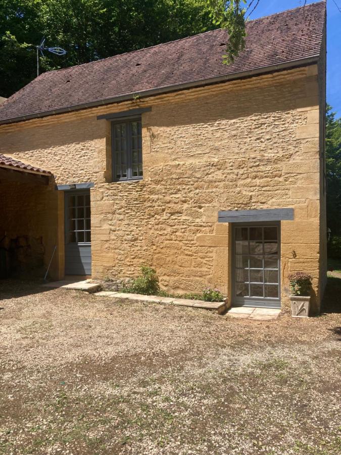 Вилла Logis Des 4 Fees Et Son Bain Nordique Sainte-Nathalene Экстерьер фото